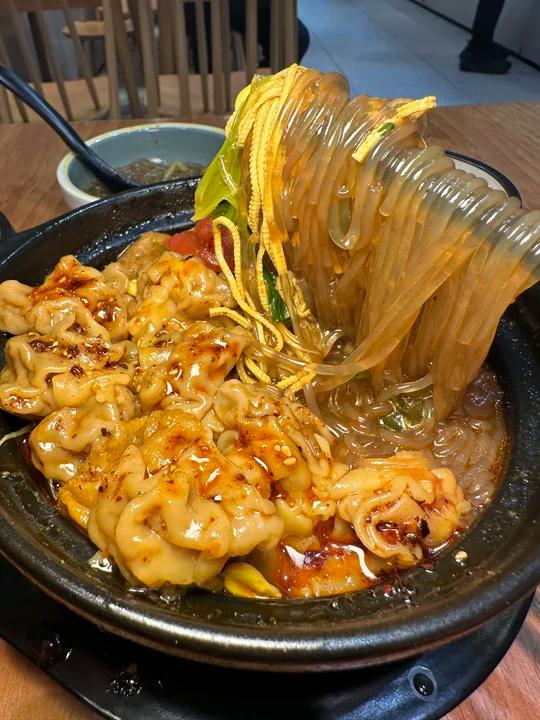 吃不吃砂锅馄饨!