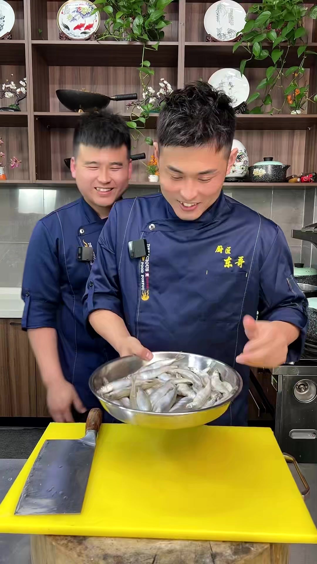 酒店里的招牌菜,醋烹多春鱼家常做法