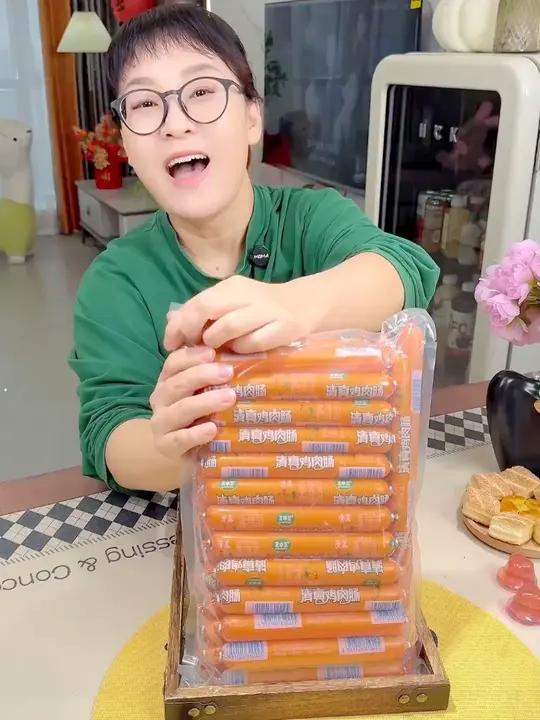 这可是真的鸡肉肠!炸烤泡面螺狮粉火锅都可以搭配!王中王大牌子