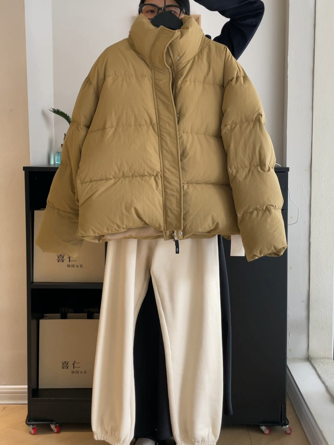 韩国新款咸菜绿羽绒服穿搭分享 颜色好特别