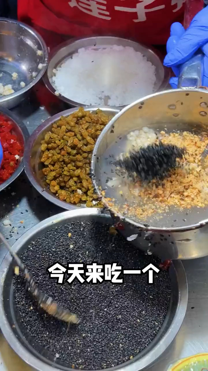 夜市上王牌莲子粥!