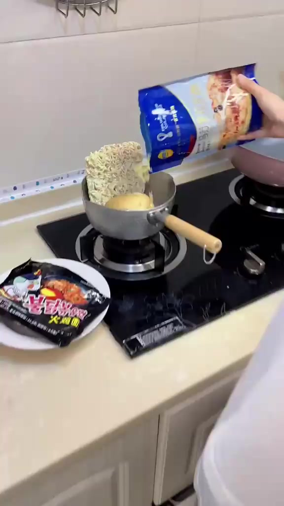 如何给女朋友做芝士浓郁的土豆泥火鸡面！