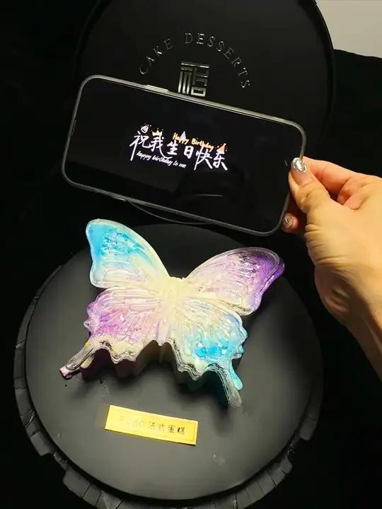这么漂亮蛋糕哪个女孩子不喜欢