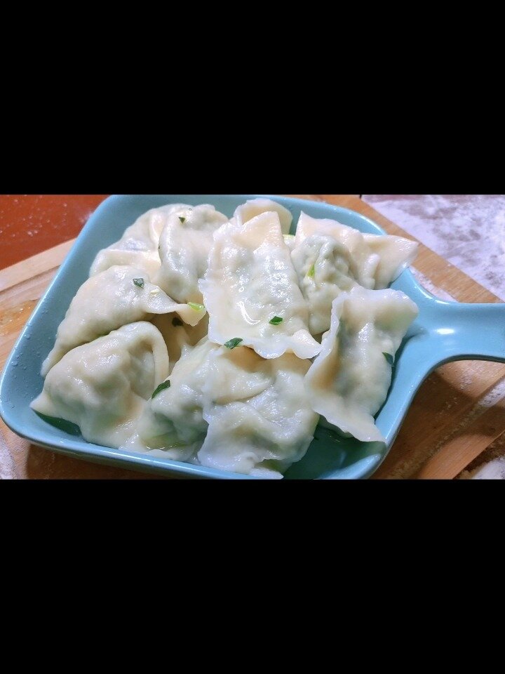 疫情在家做面食!菠菜豆腐水饺!