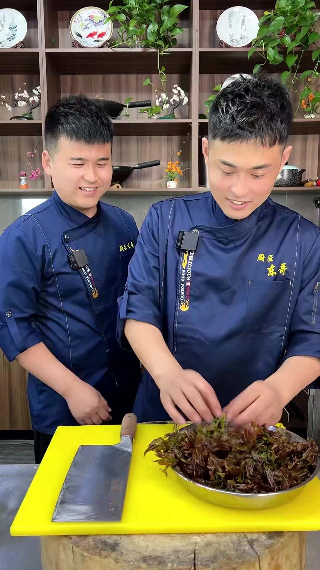 酒店里的招牌菜,香椿煎蛋家常做法