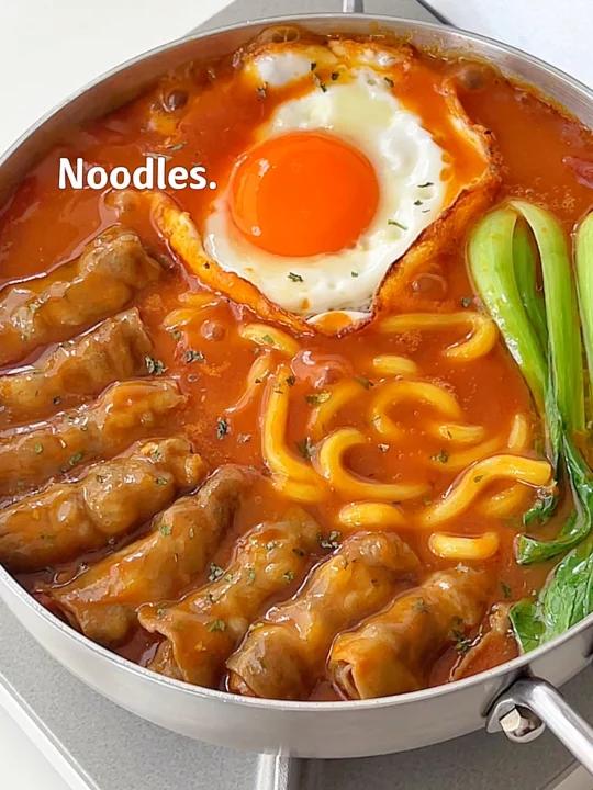 巨浓郁番茄肥牛乌冬面一口沦陷好吃了