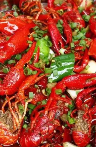 吃小龙虾会导致横纹肌溶解?专家:小龙虾本身不致病