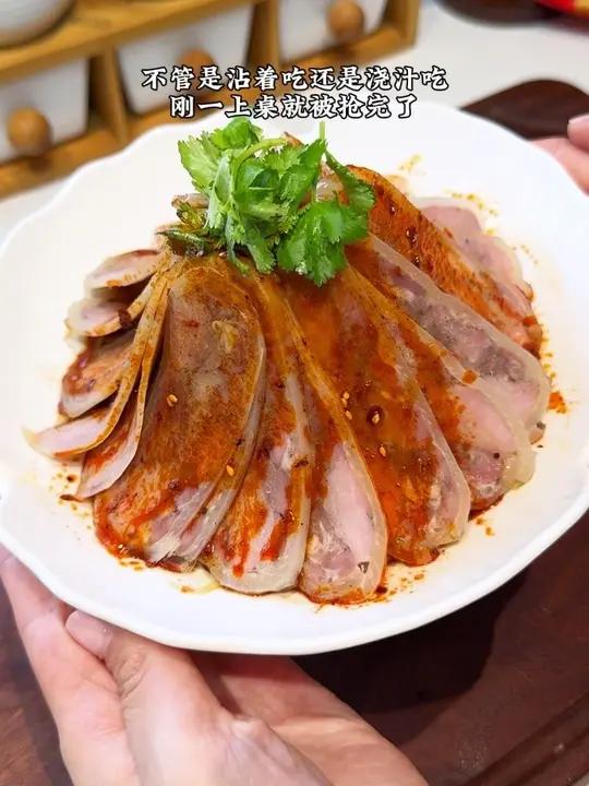 陕西特色美食西府肘花,皮弹肉嫩,肉香味十足,特别好吃