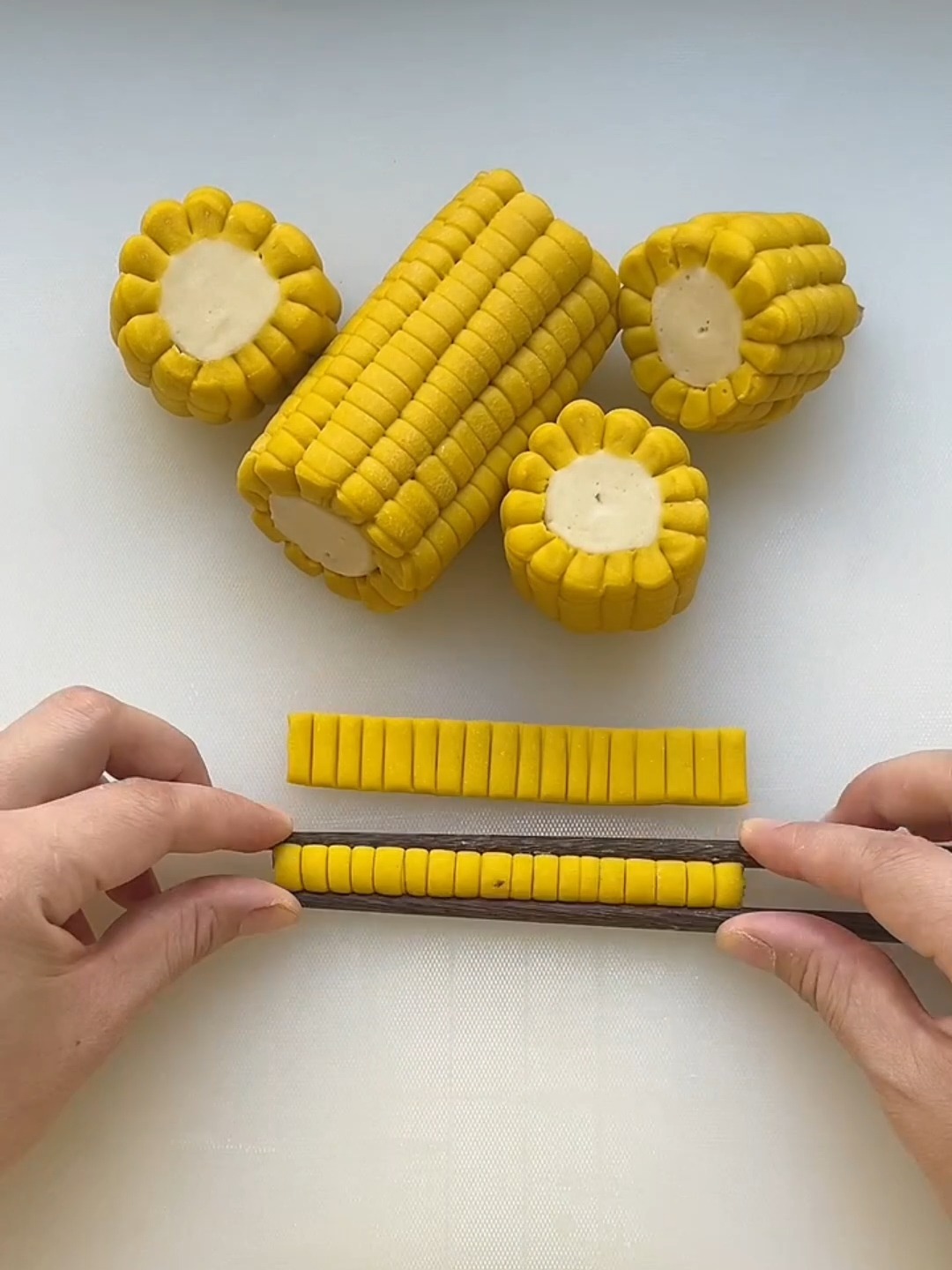 超逼真的玉米段花卷