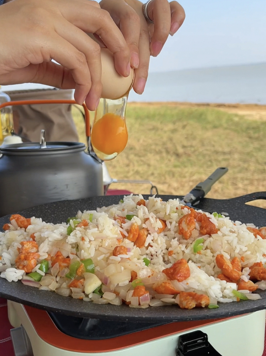 露营美食|便宜又好吃～做了无数次的铁板炒饭