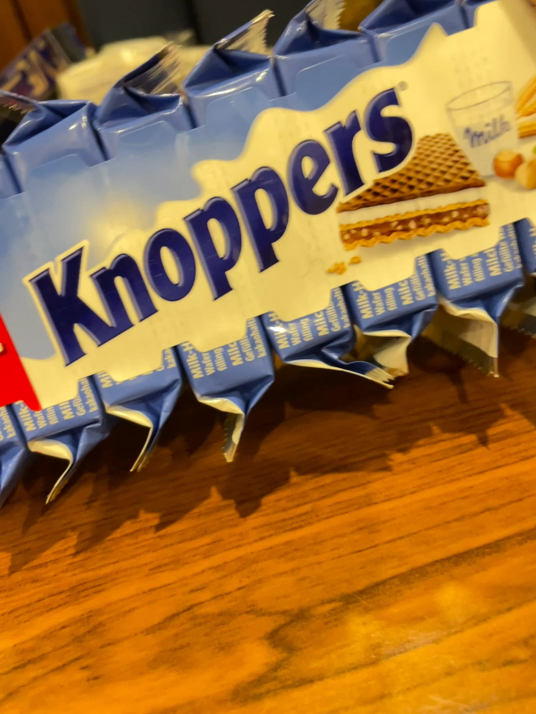 零食分享|德国knoppers牛奶巧克力榛子威化