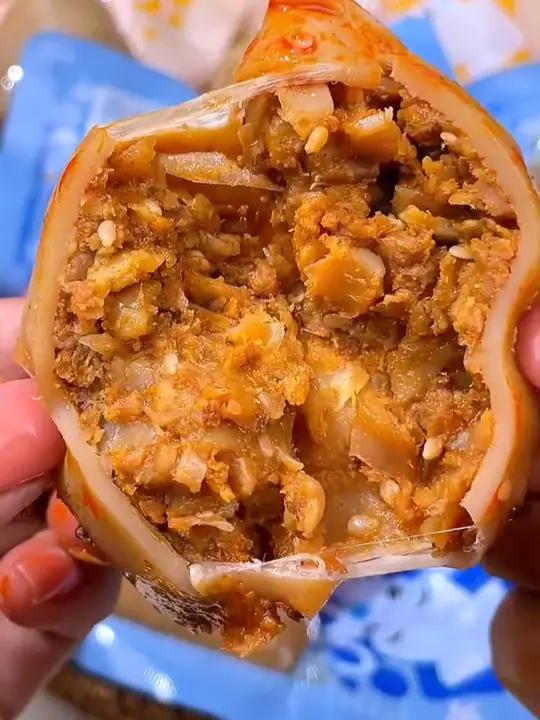 满满的馅料 一口下去超过瘾 零食推荐 鱿鱼仔 拉丝鱿鱼仔