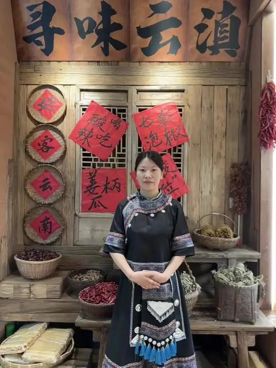 这家云南火锅是真的好吃哎,滇翁云南酸菜牛肉火锅,每道菜新奇又好吃