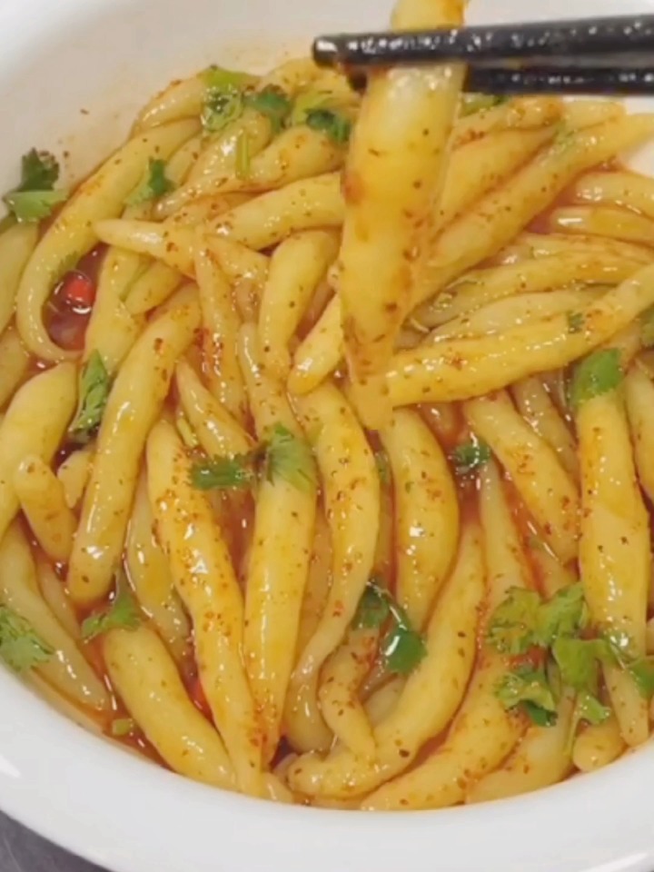 这样做的酸辣面鱼太香了啊