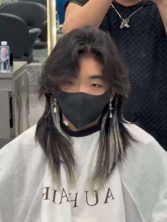 来自长发男的狼尾鲻鱼头挑染