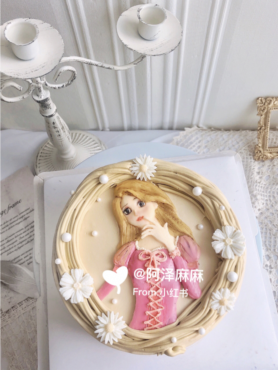 迪士尼公主手绘蛋糕