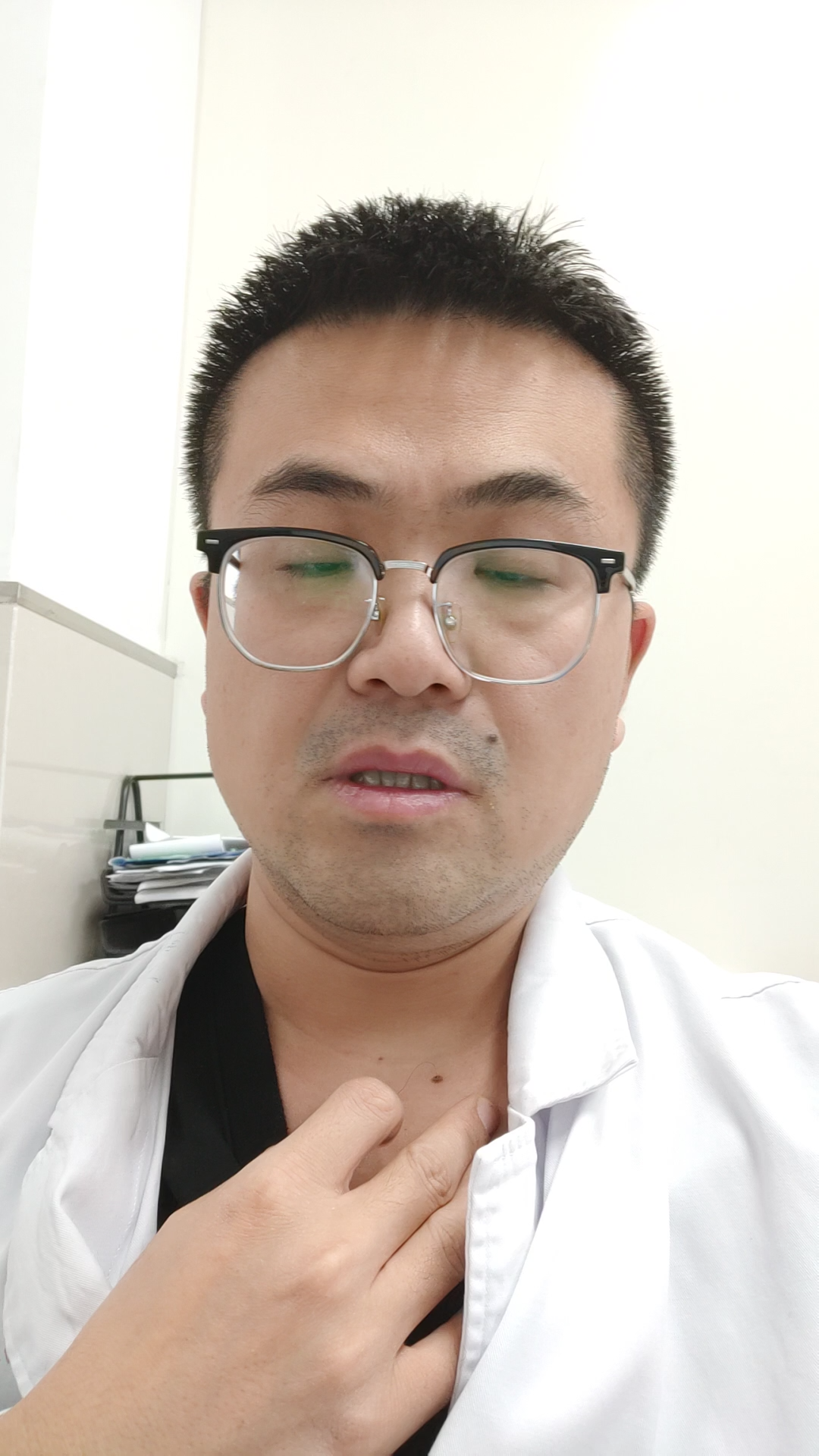 脖子粗,有可能是肌肉发达