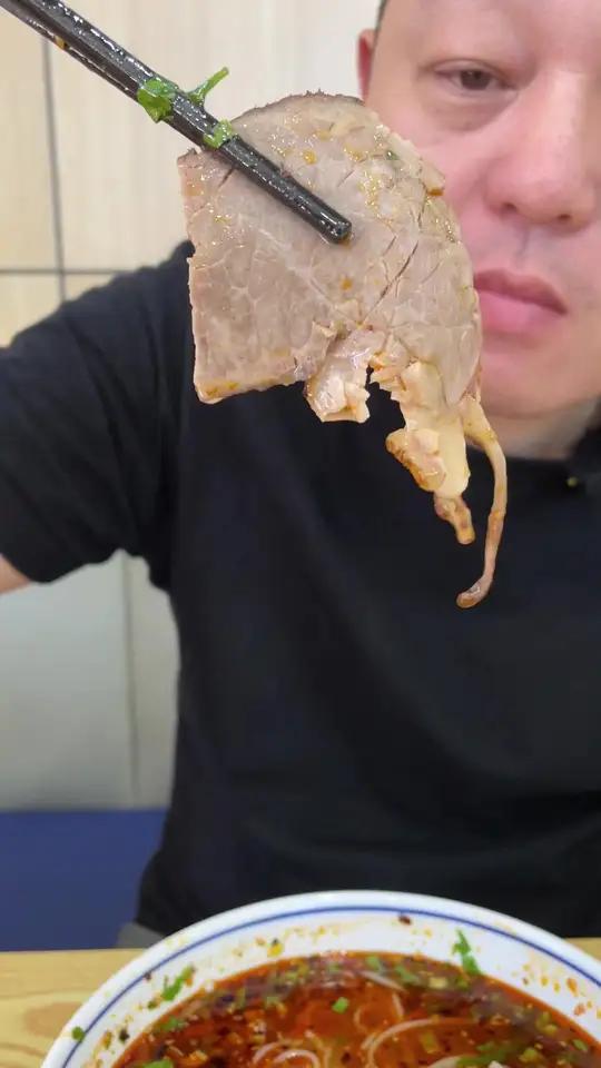 餐饮同行 相互帮忙-山大路古丝伊兰牛肉面