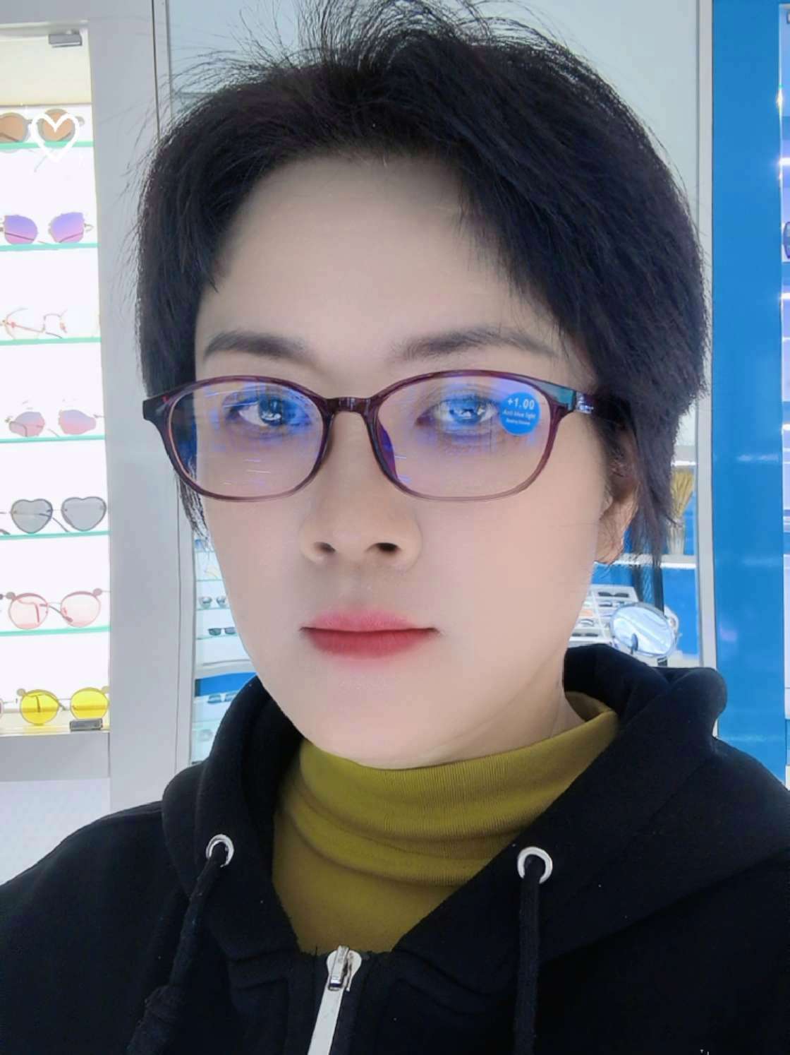 换个城市,换个环境,换个发型,换个心情,从头开始……改变从头开始 未来加油 努力前行 换发