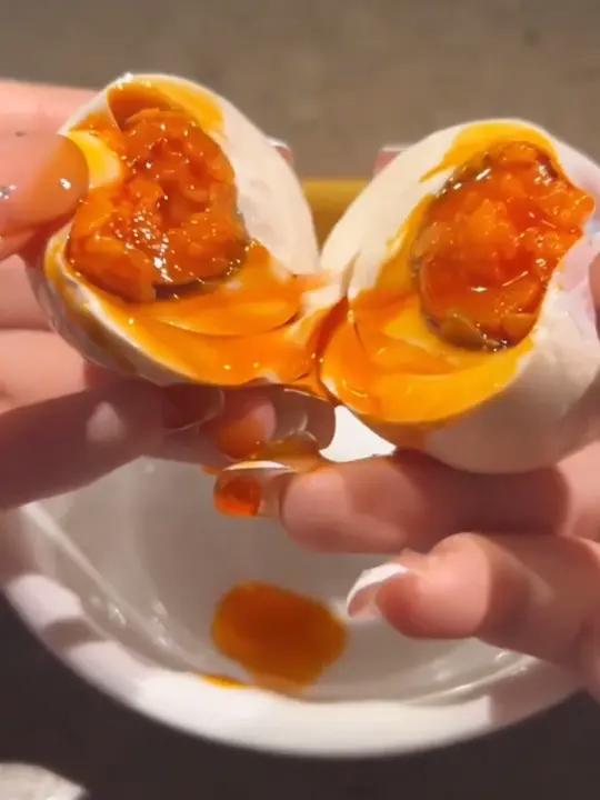 合选好物-大个咸鸭蛋,个个翻沙流油,就像在吃蟹黄一样梅氏咸鸭蛋早餐吃什么妈呀太香了海鸭蛋鸭