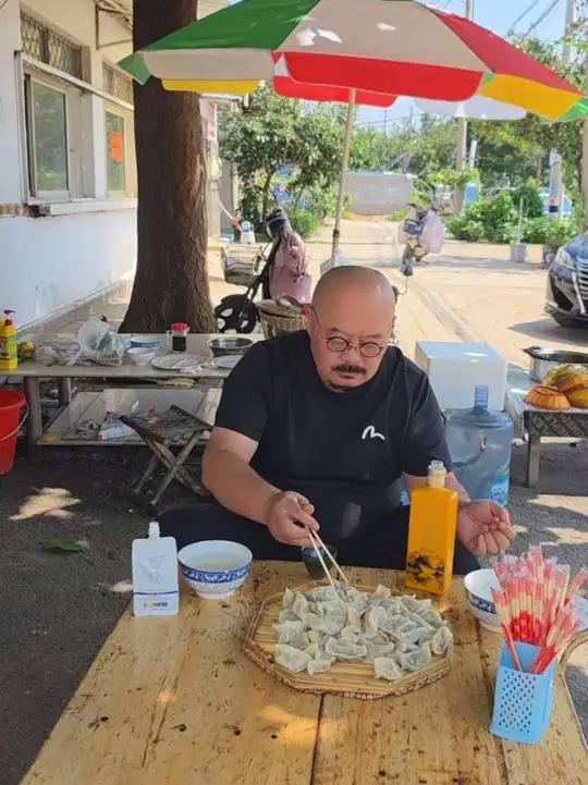 大红碗超市东边手工包子推荐