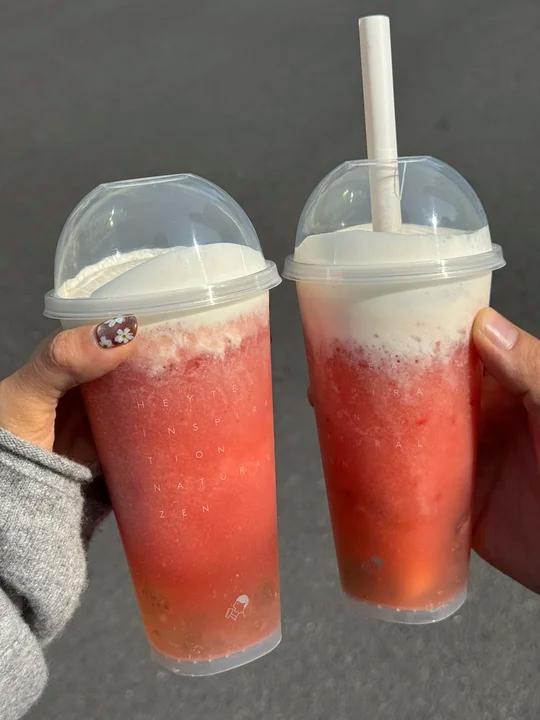 草莓SSS级老喝家只认同喜茶的用料