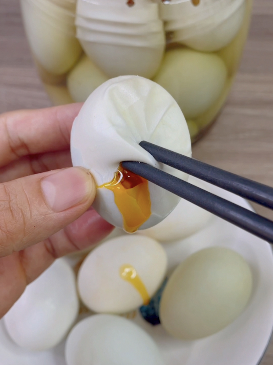 五香咸鸭蛋的详细做法 个个流油起沙超级好