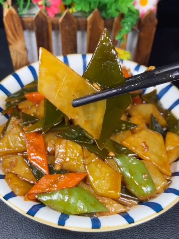 海带片炒土豆