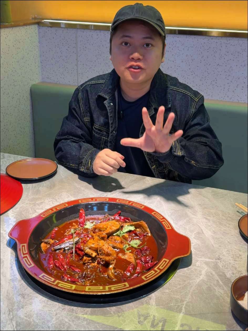 飘香鱼 先吃鱼后涮菜 开业福利第一波 洪七公飘香鱼 来西安西咸吾悦广场啦!68元来开业的超