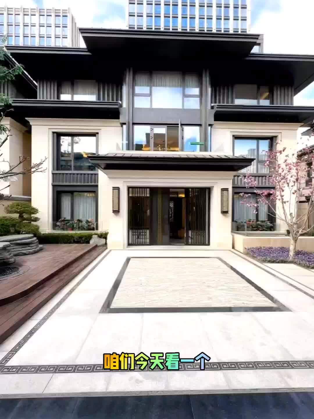 三环的别墅,也扛不住了,使用面积有600平和800平,能做到5-6居室,而且每个卧室都是朝