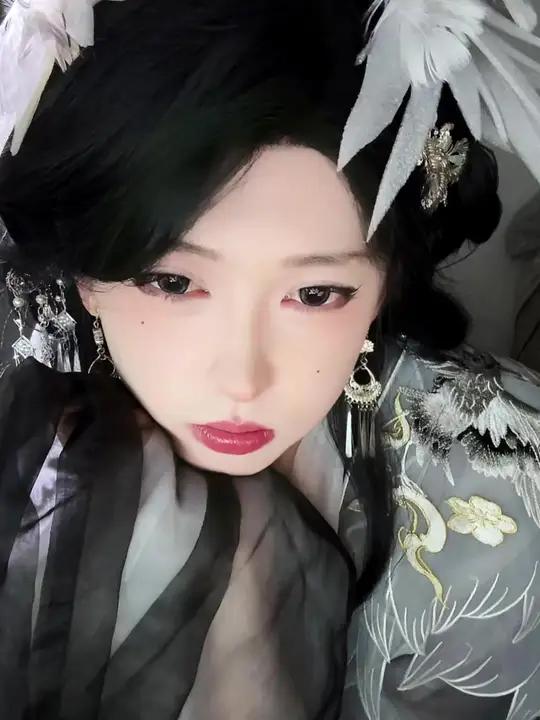 网络人物志第71期:开心元元(违规重发)