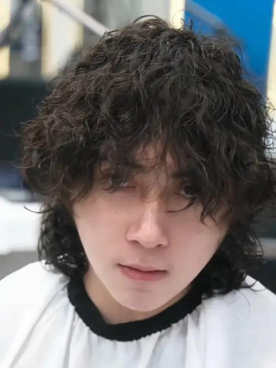 男生狼尾鲻鱼头卷发