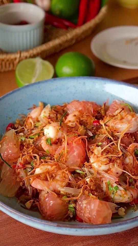 夏日必备清爽解腻料理|泰式柚子虾沙拉