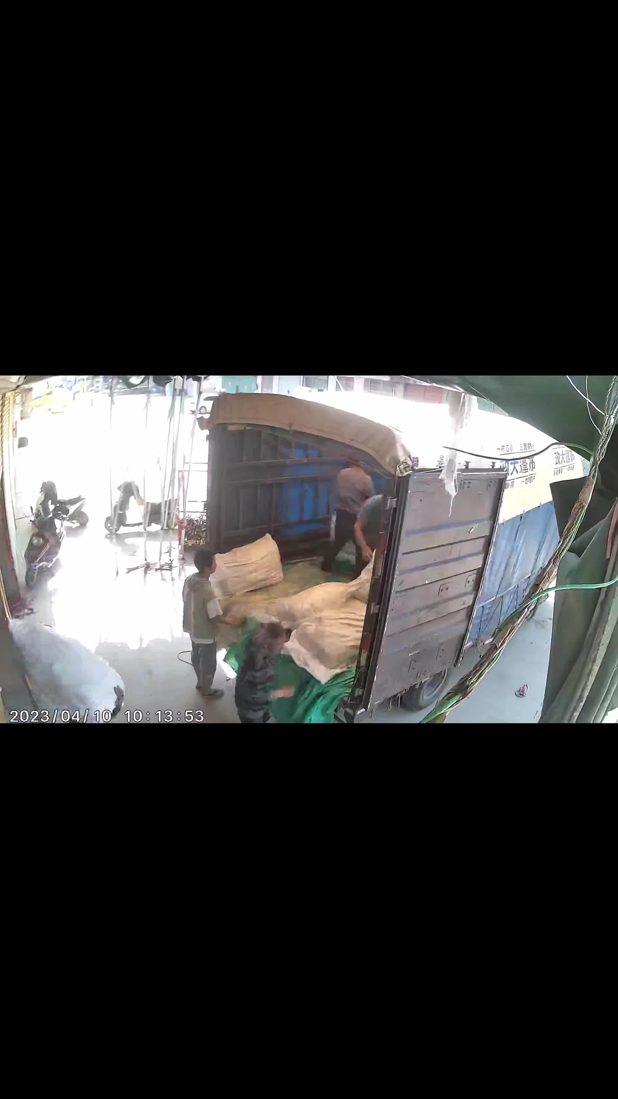 洪华粉业 装货实拍视频 洪华粉业 牛羊肉汤专用粉丝 淮南牛肉汤粉丝 牛肉汤粉丝