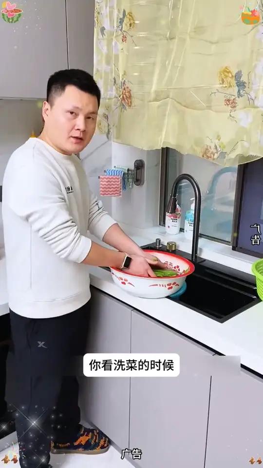 这个伸缩水槽沥水架，洗过的水果蔬菜，水杯碗筷用它沥水方便多了 沥水篮 厨房好物+