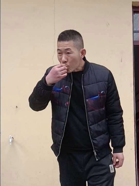 就这还想学人家公鸡打鸣……公鸡中的战斗鸡 大公鸡 创作者扶持计划 动物的迷惑行为 吴二郎的