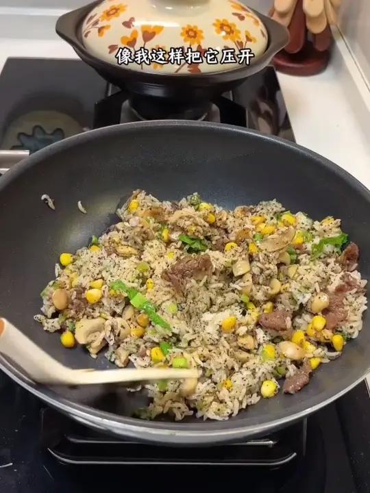 拌面炒饭都特别好吃的黑松露酱,味道鲜美还很香,百搭又好吃