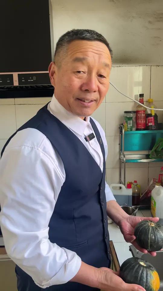 不会蒸贝贝南瓜的看过来,懒人必备蒸南瓜做法#贝贝南瓜 #美食 #星乡村星农人