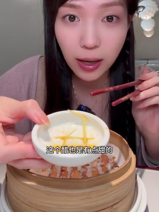 这样吃北京烤鸭,够不够city?