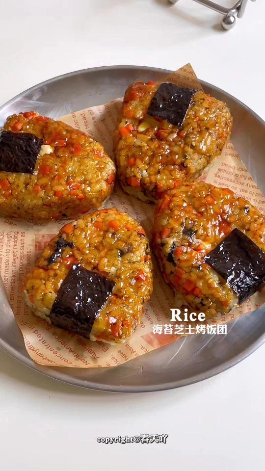 剩米饭这样做海苔芝士烤饭团超长拉丝