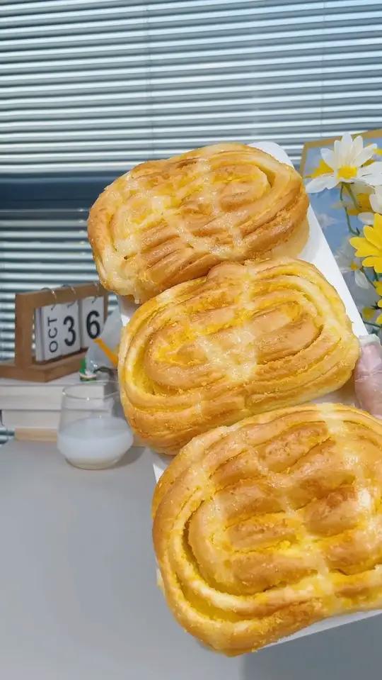 蓬松柔软,甜味清爽不腻人,不管是早餐还是下午茶吃它都很不错 早餐吃什么面包F 超好吃面包独