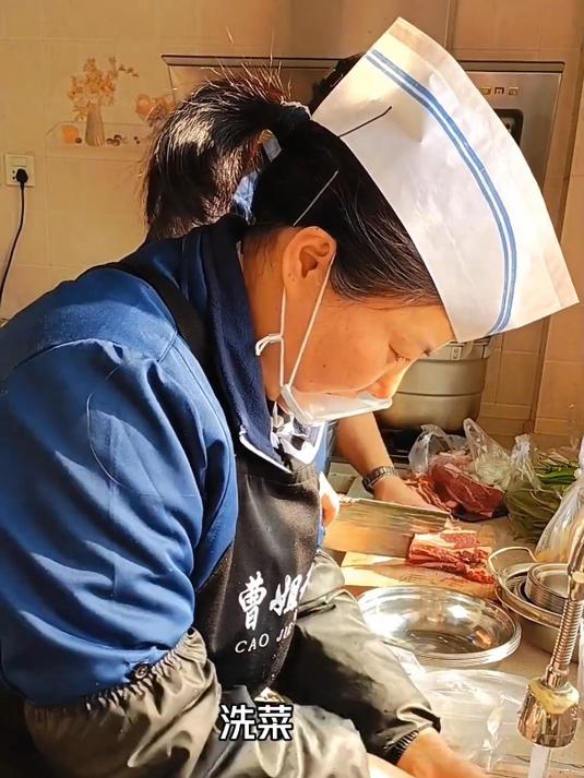 70后夫妻成都上门做菜,来到双流区做3桌生日宴