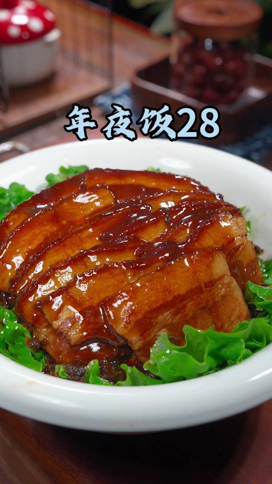 年夜饭家常菜梅菜扣肉做法，软烂入味口感佳