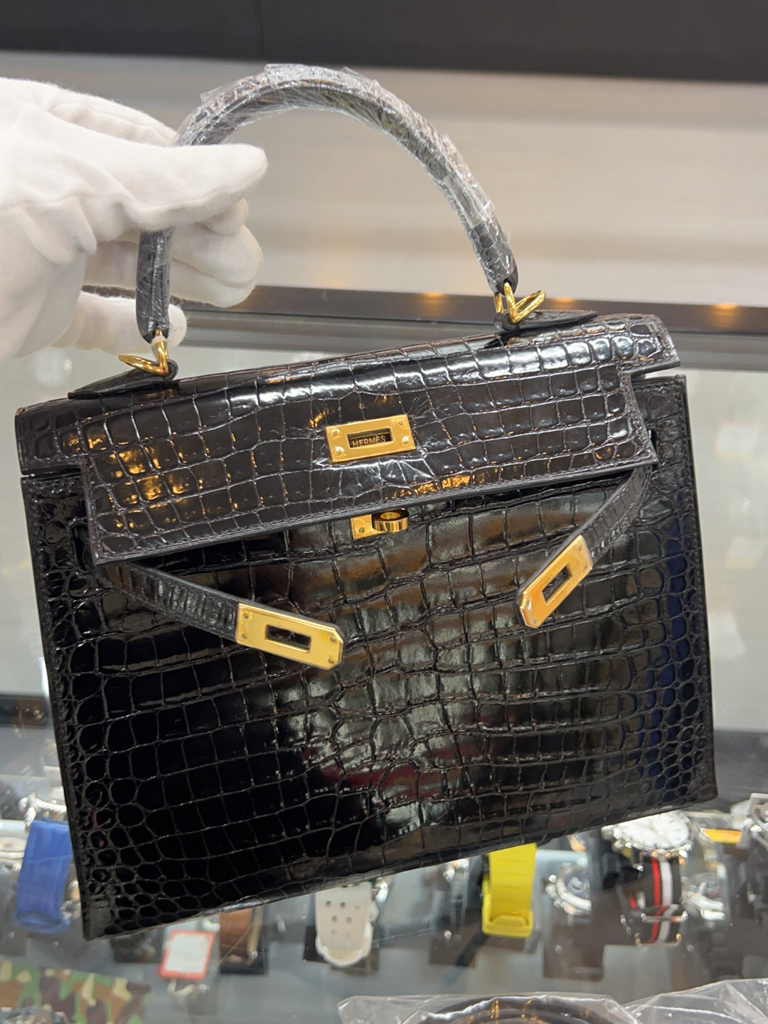 日本中古探店:爱马仕Kelly25黑金鳄鱼皮