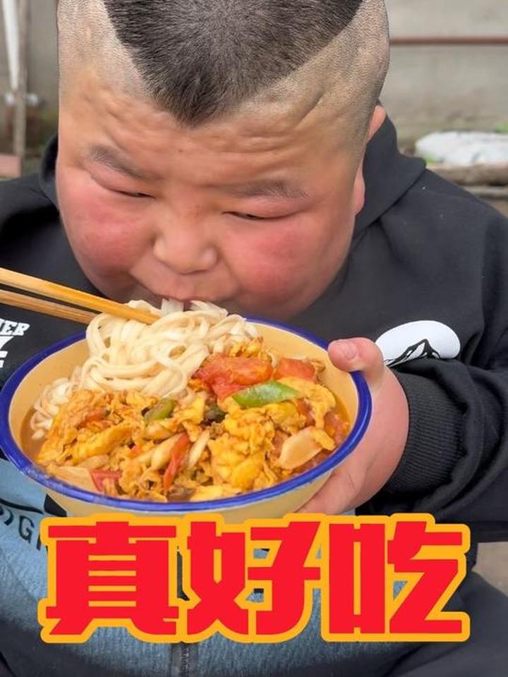 亚豪夸我做的鸡蛋捞面好吃,手艺难忘!