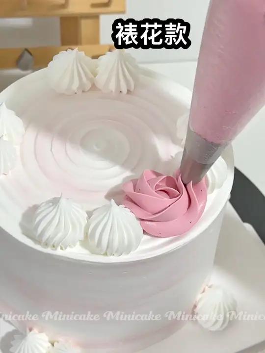 人气蛋糕推荐 生日蛋糕裱花教程 蛋糕学习 来学做个卡通蛋糕吧 蛋糕这样做