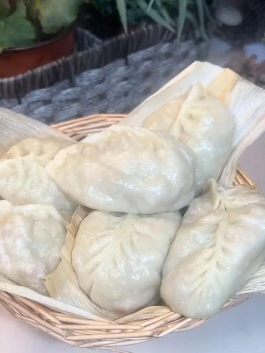 鸡腿酱肉包子