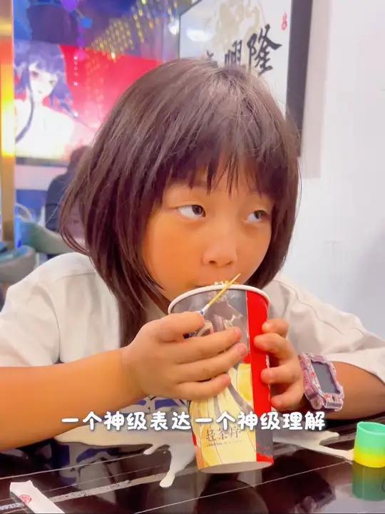 ♀五一不停训,是泳娃们的标配吗?教练带队去U系列了,家里留计划小梁教练带训～今儿又是能量满