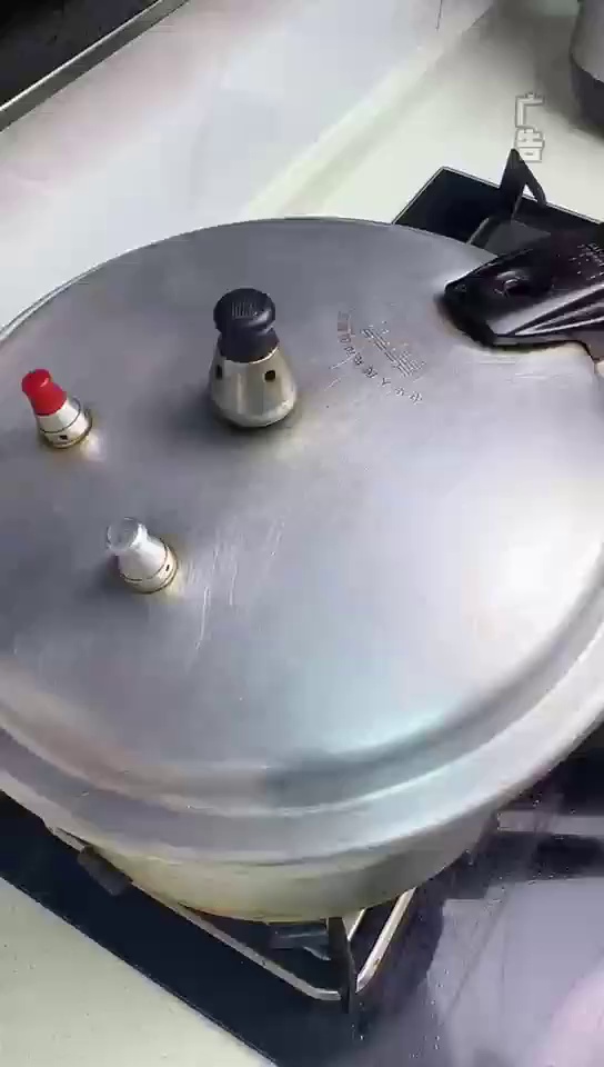 像我这样花15分钟做的梅干菜蒸肉,简单方便 软烂入味太好吃了 梅干菜蒸肉 梅干菜 妈呀太香