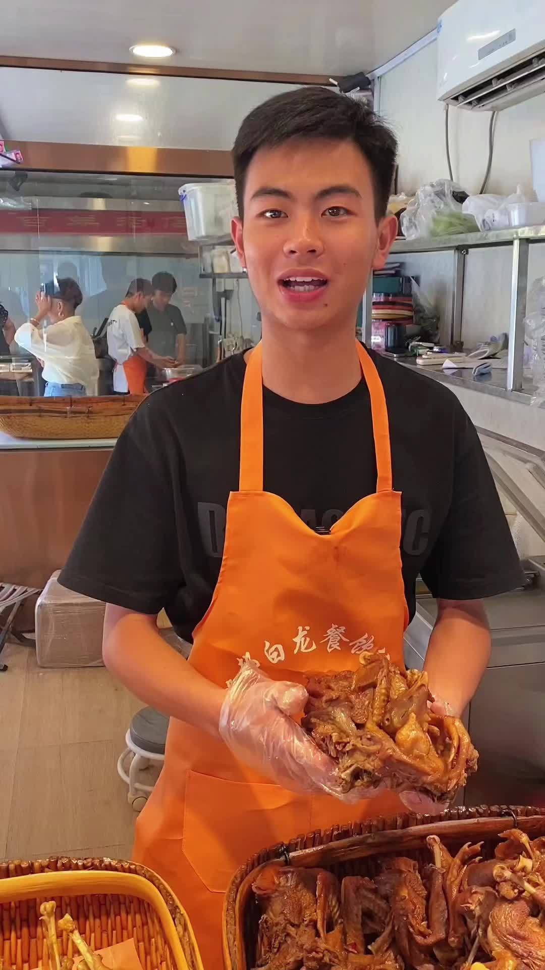 麻辣风干鸡 风干鸡 秘制卤味 酱牛肉 烧鸡 河南美食风干鸡